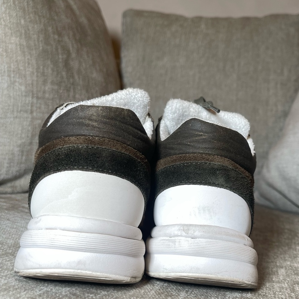 CHANEL Brown Sneakers - Picture 7 of 8